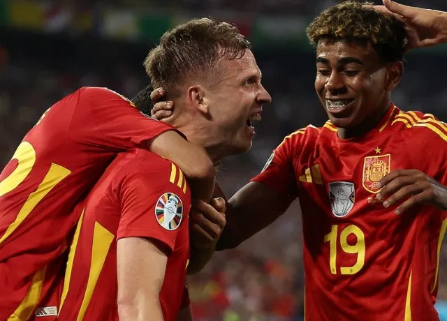 Bàn thắng quyết định của Dani Olmo